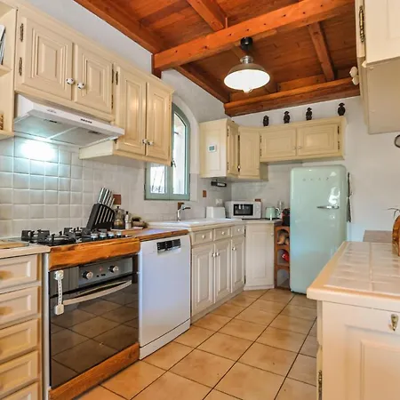 Belle Maison En Pleine Nature