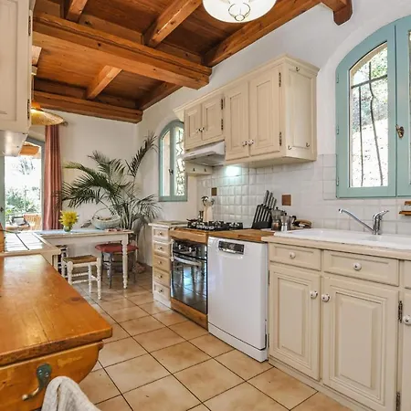 Prázdninový dům Belle Maison En Pleine Nature Fréjus